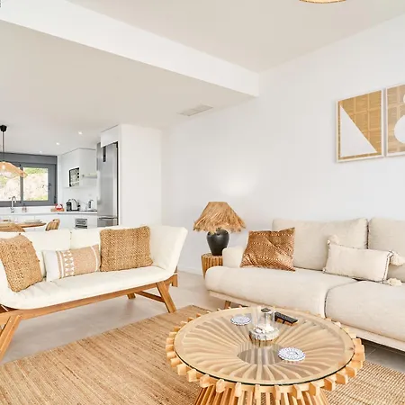 Icon Marina D Apartment
